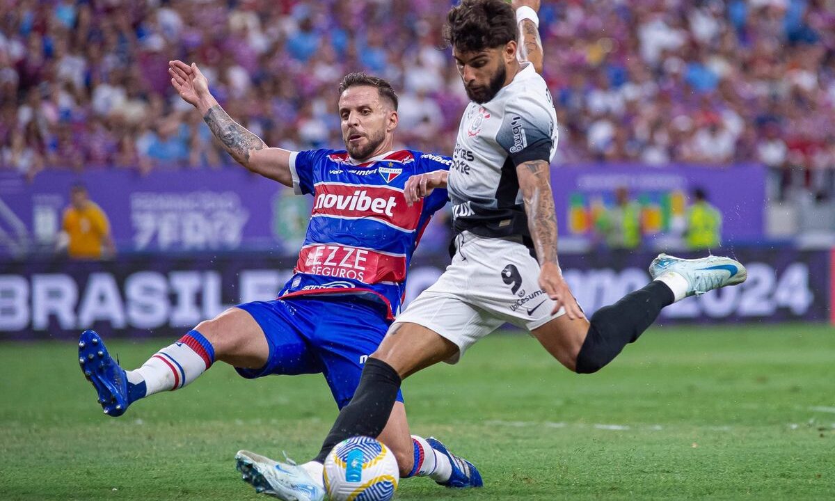 O Corinthians busca ampliar sua vantagem na partida decisiva contra o Fortaleza, enquanto o time cearense tenta reverter o placar nas quartas de final da Copa Sul-Americana, em um confronto intenso e cheio de emoções.